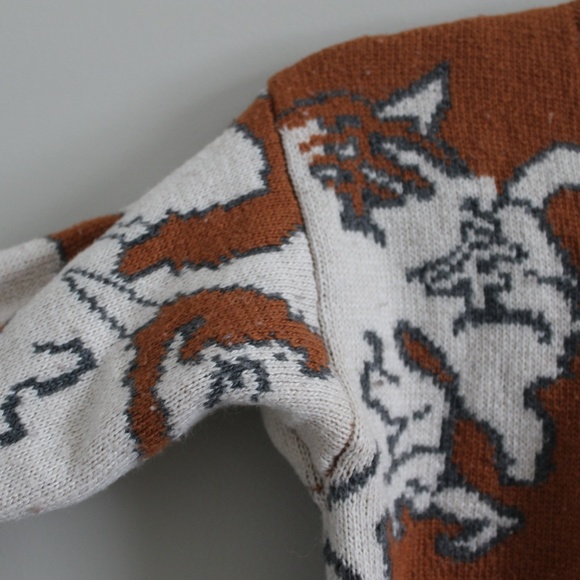 Flying Tomato Sweater - Picture 2 of 3